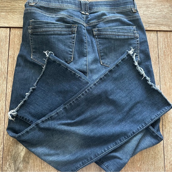 Democracy Ab Solution wide leg jeans with Frayed Hem, Size 10 - Picture 9 of 9